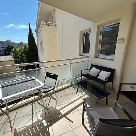 T3 Proche Gare Et Plages Parking Prive